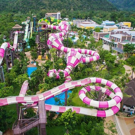 Capital O 1110 Khaoyai Cowboy City Resort Mu Si Exteriör bild